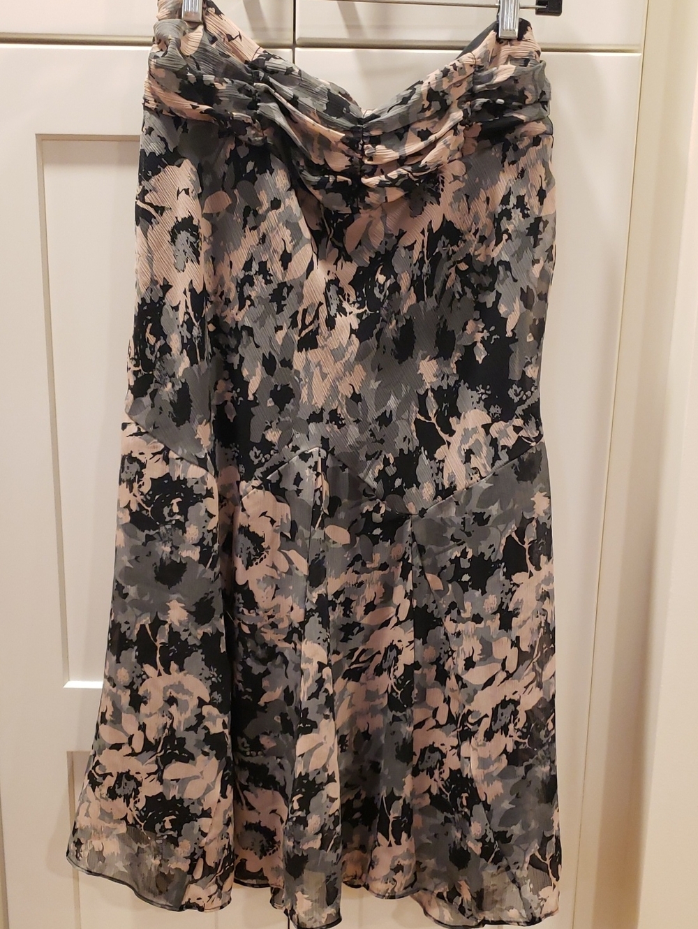 Women's Floral Print A-Line Skirt in Black and Blush, Flowy ,size 10